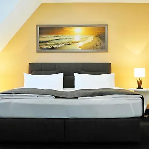 Hotel Zum Brunnen, Friedberg (Bavaria)